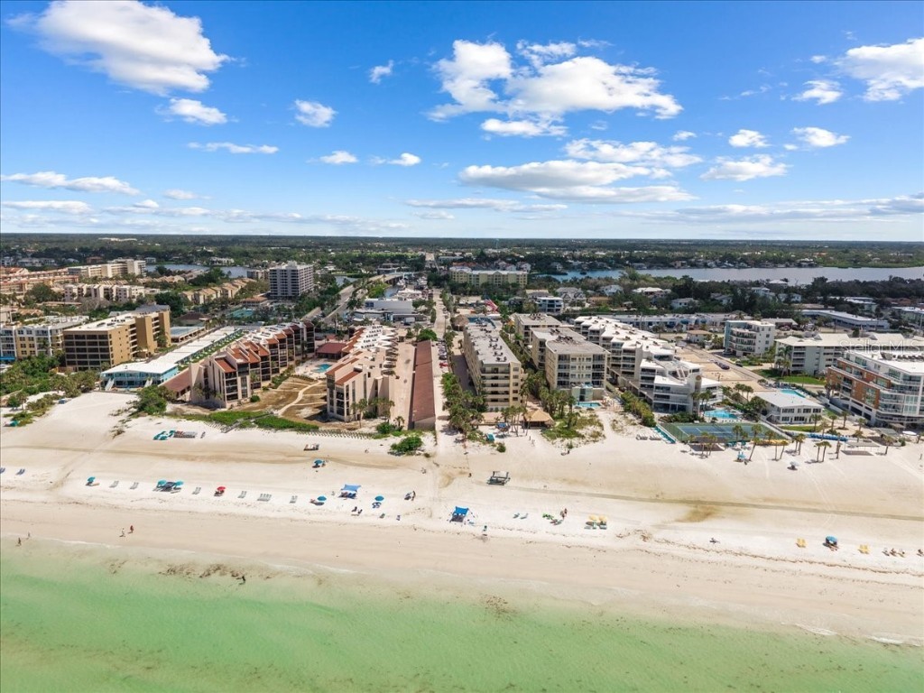 110 Vista Hermosa Circle #106B Sarasota FL 34242 A4674054 image43