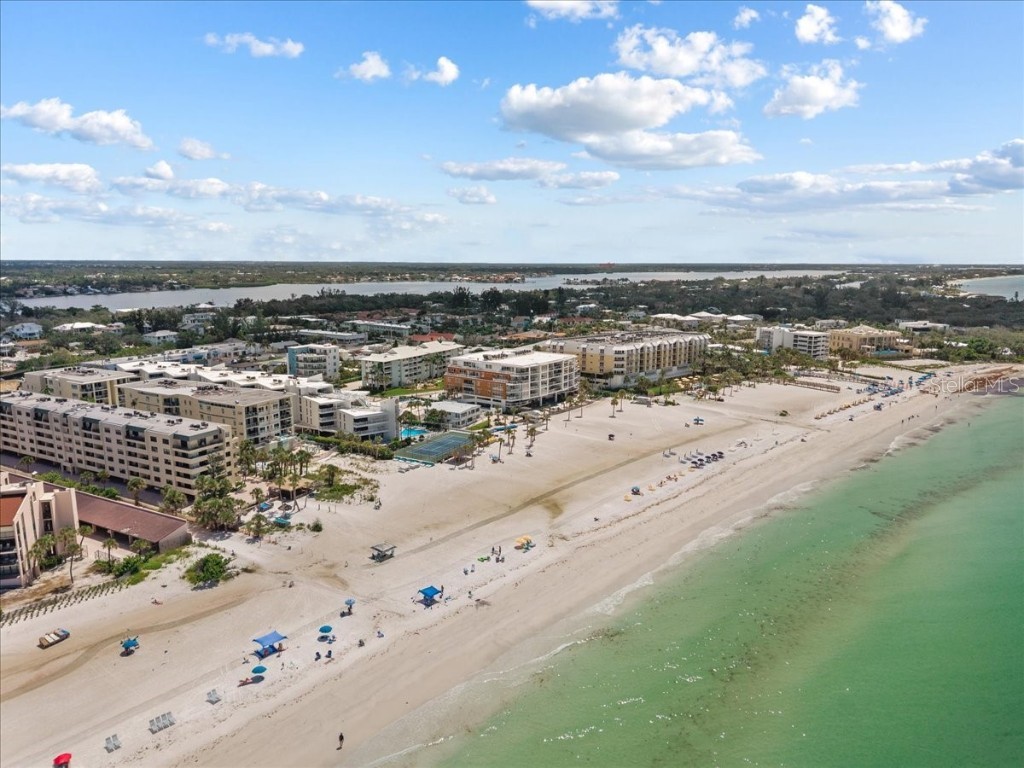 110 Vista Hermosa Circle #106B Sarasota FL 34242 A4674054 image44