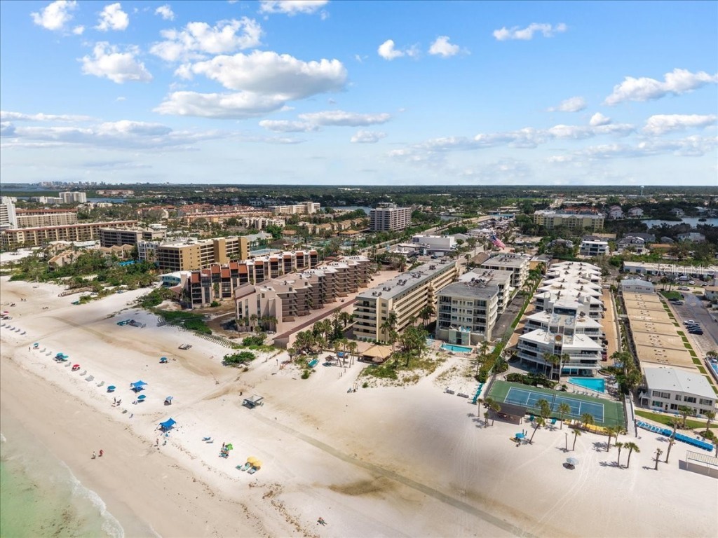 110 Vista Hermosa Circle #106B Sarasota FL 34242 A4674054 image46