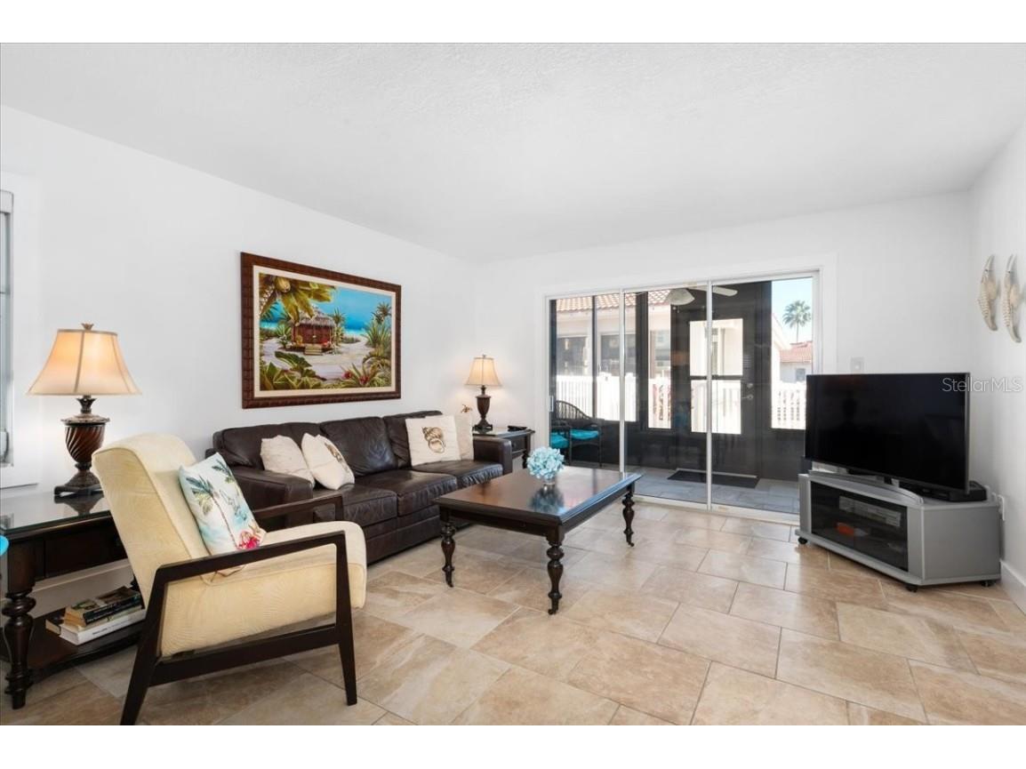 110 Vista Hermosa Circle #106B Sarasota FL 34242 A4674054 image5