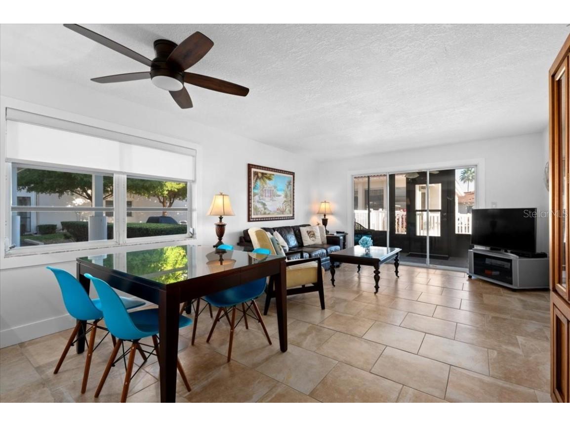 110 Vista Hermosa Circle #106B Sarasota FL 34242 A4674054 image7