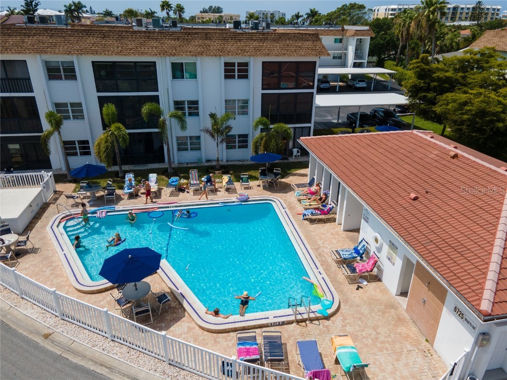 110 Vista Hermosa Circle #206B Sarasota FL 34242 A4565462 image1