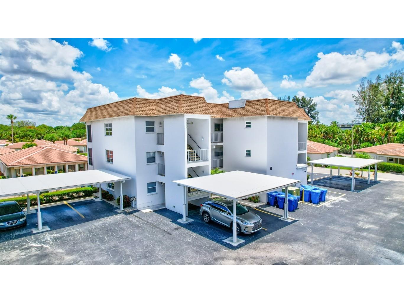 110 Vista Hermosa Circle #304 Sarasota FL 34242 A4615305 image1