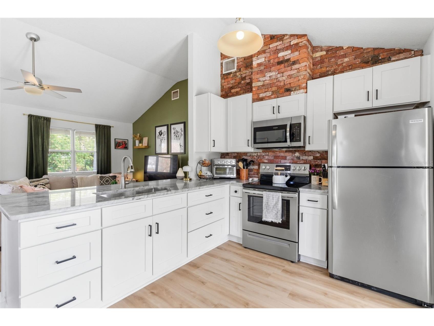 110 W Cayuga Street Tampa FL 33603 TB8483199 image12
