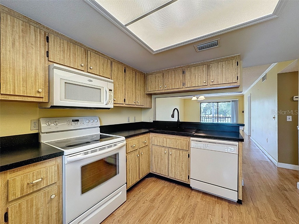 110 W Cypress Court Oldsmar FL 34677 TB8368918 image14