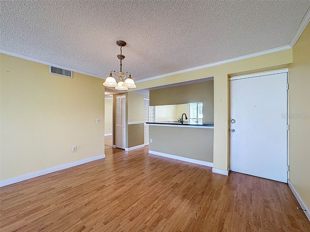 110 W Cypress Court Oldsmar FL 34677 TB8368918 image4