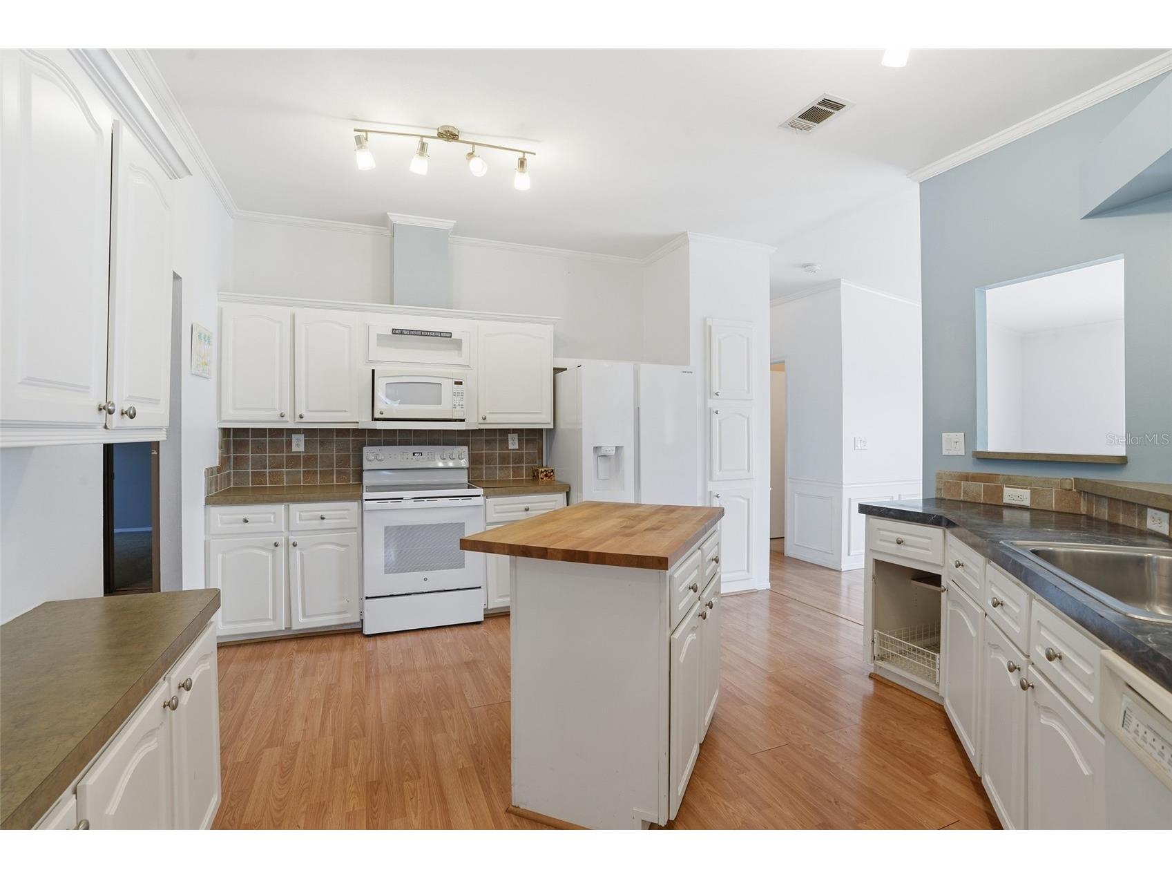110 W Marland Court Nokomis FL 34275 C7526094 image19