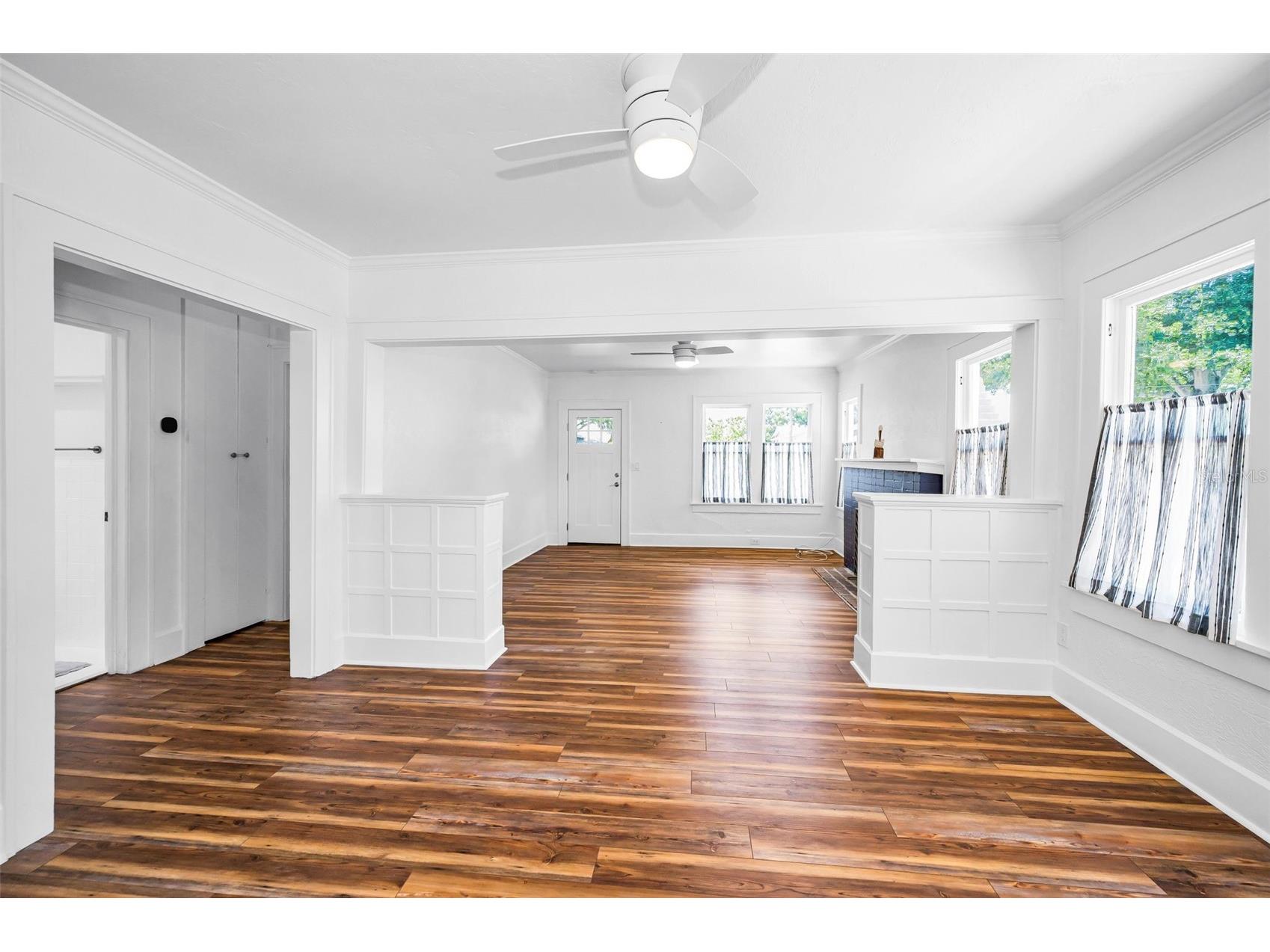 1100 35th Avenue N Saint Petersburg FL 33704 TB8521881 image17