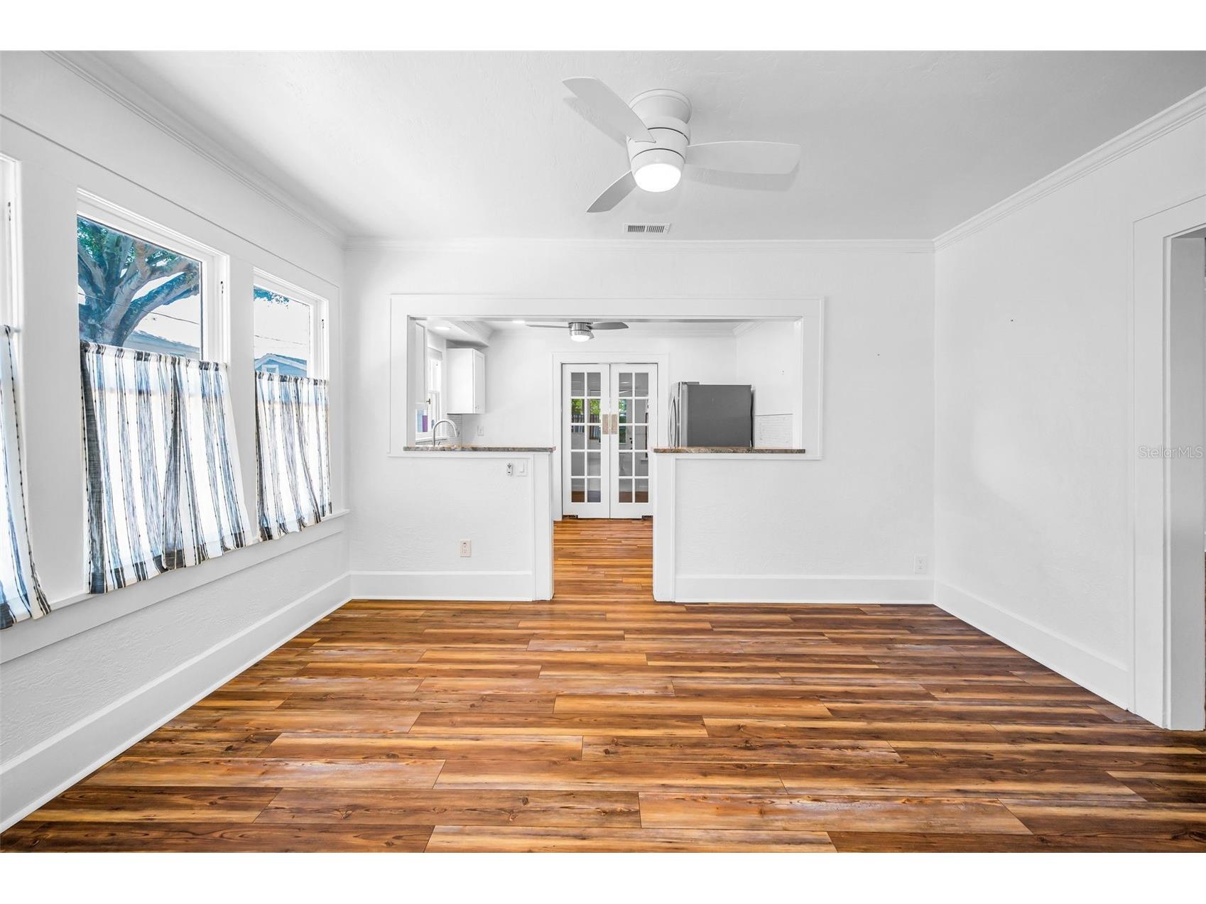 1100 35th Avenue N Saint Petersburg FL 33704 TB8521881 image18