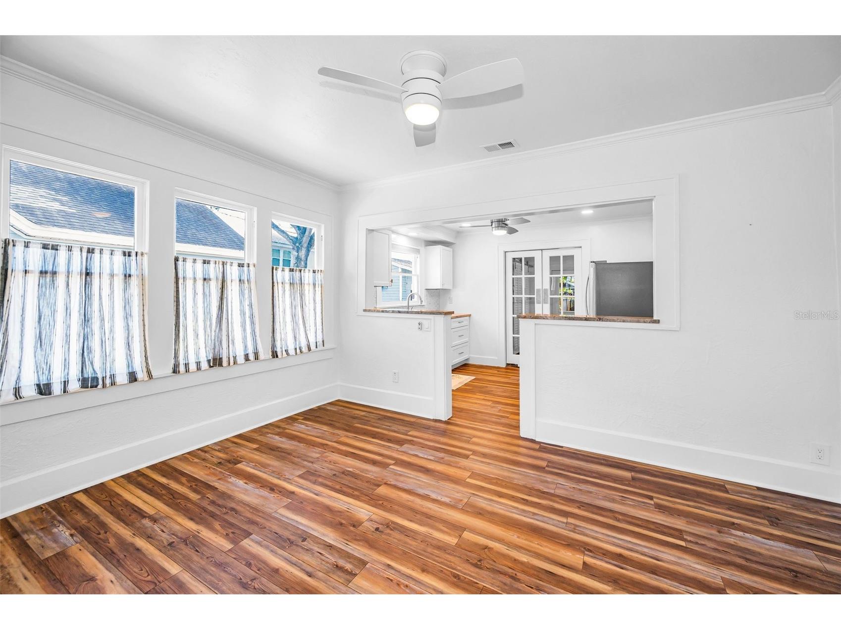 1100 35th Avenue N Saint Petersburg FL 33704 TB8521881 image21
