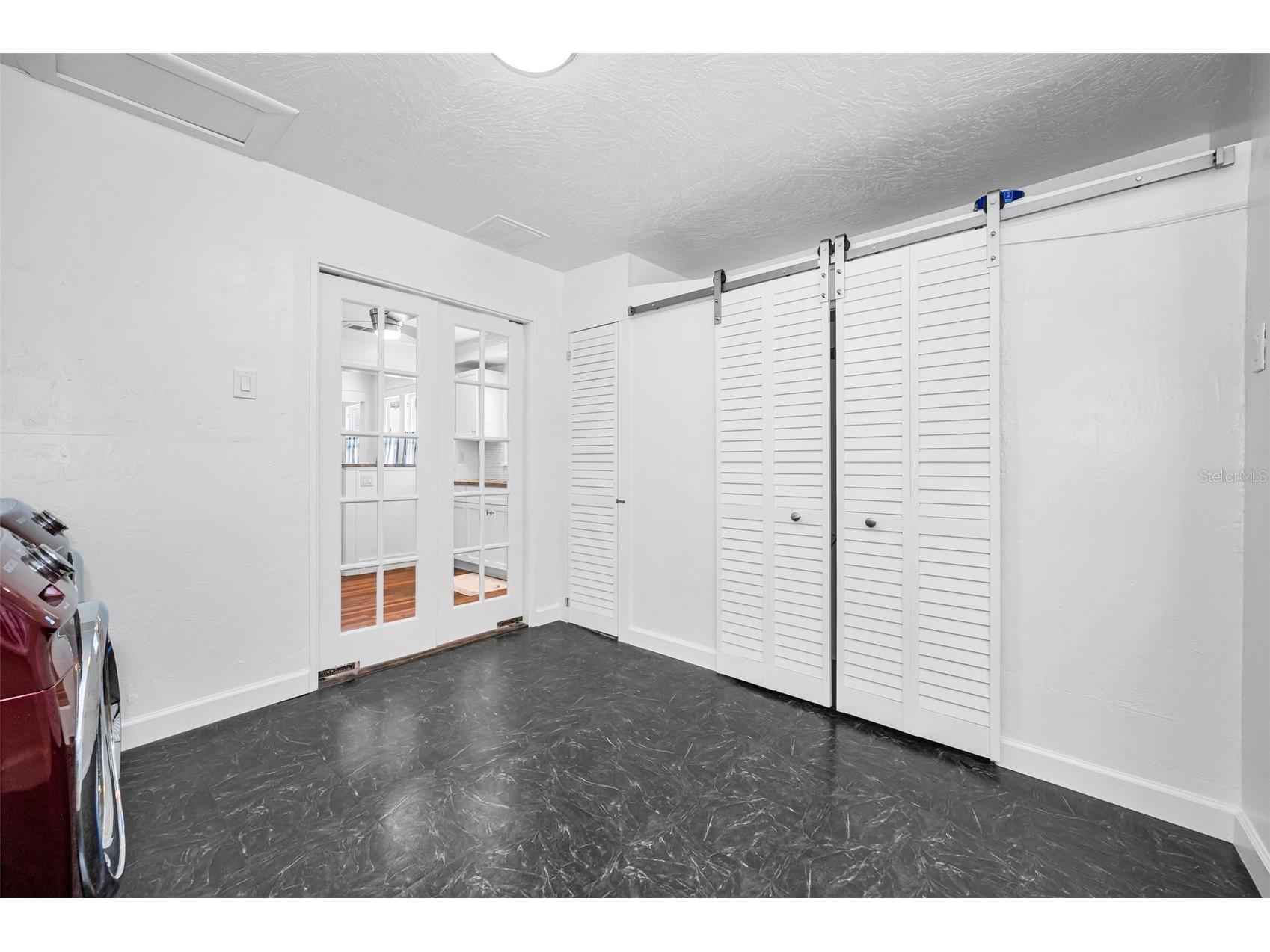 1100 35th Avenue N Saint Petersburg FL 33704 TB8521881 image41
