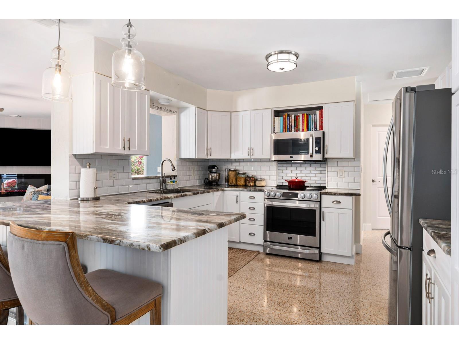 1100 36th Avenue NE Saint Petersburg FL 33704 TB8495604 image9