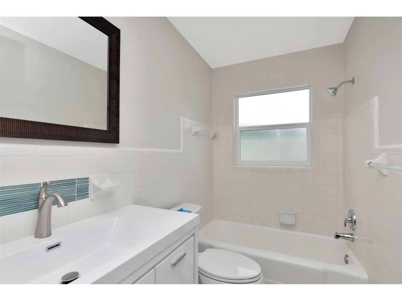 1100 58th Avenue S Saint Petersburg FL 33705 TB8516828 image11