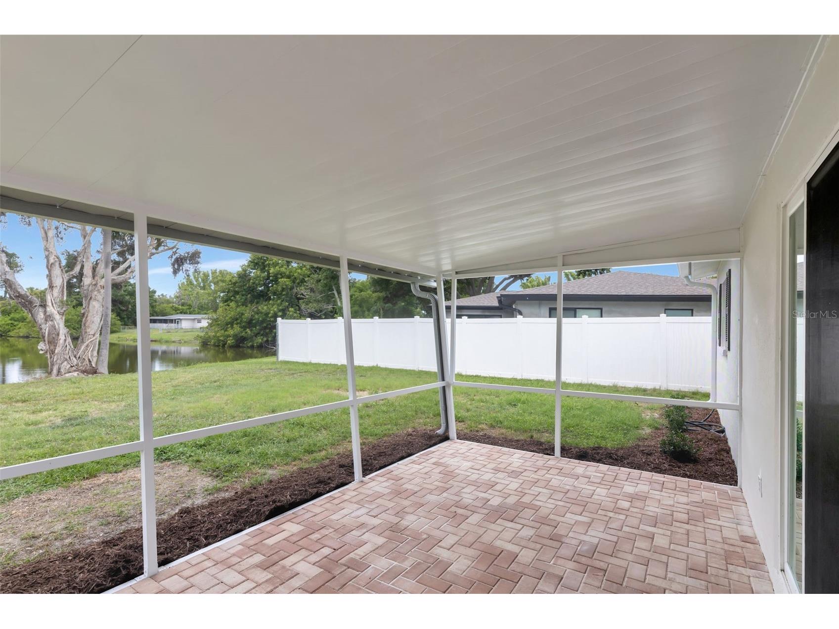 1100 58th Avenue S Saint Petersburg FL 33705 TB8516828 image18