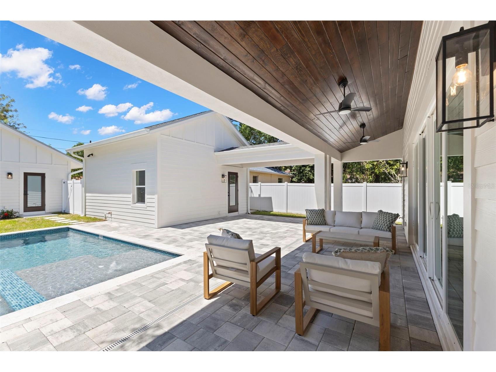 1100 8th Street N Saint Petersburg FL 33701 TB8499109 image21
