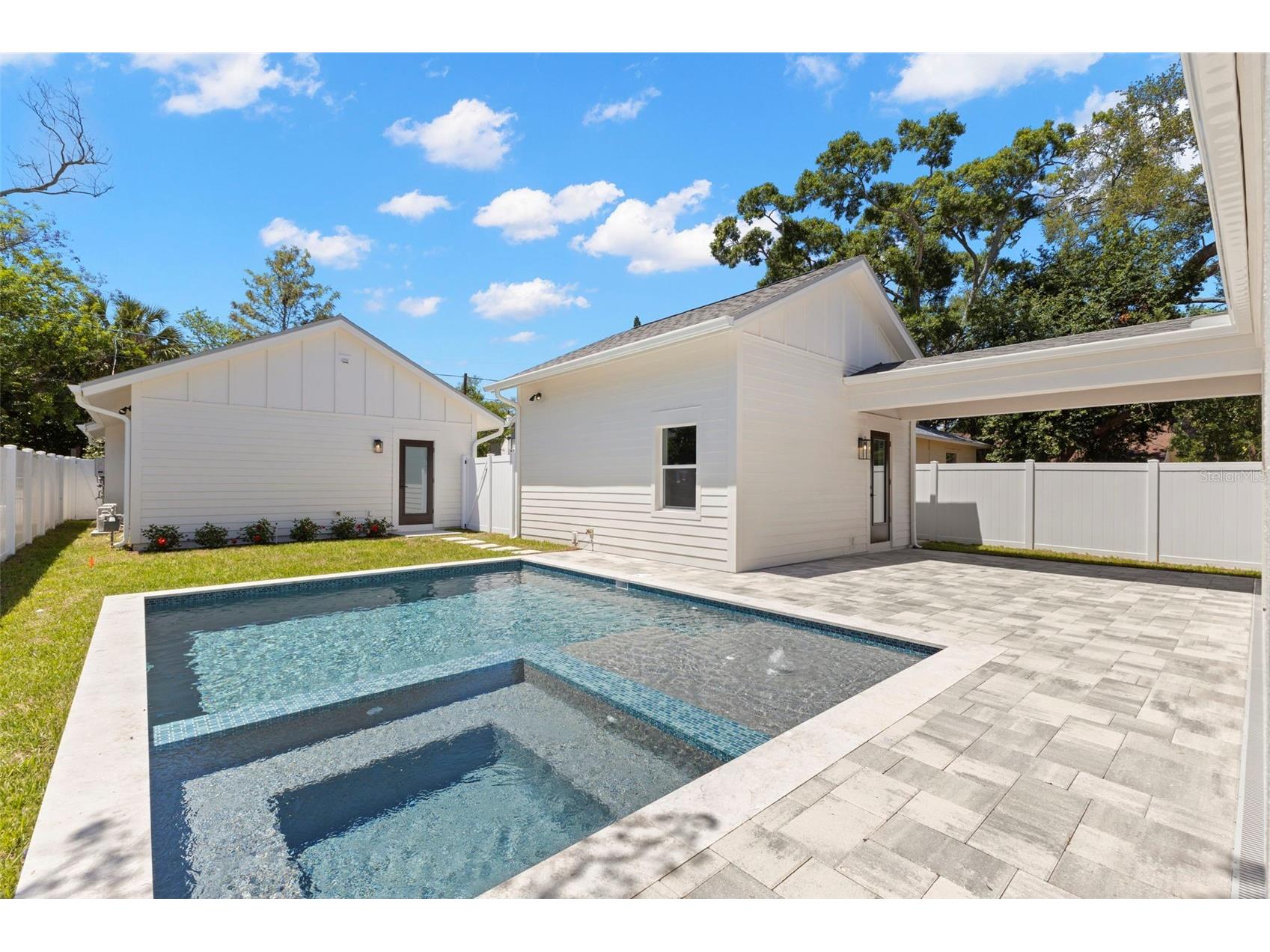 1100 8th Street N Saint Petersburg FL 33701 TB8499109 image24