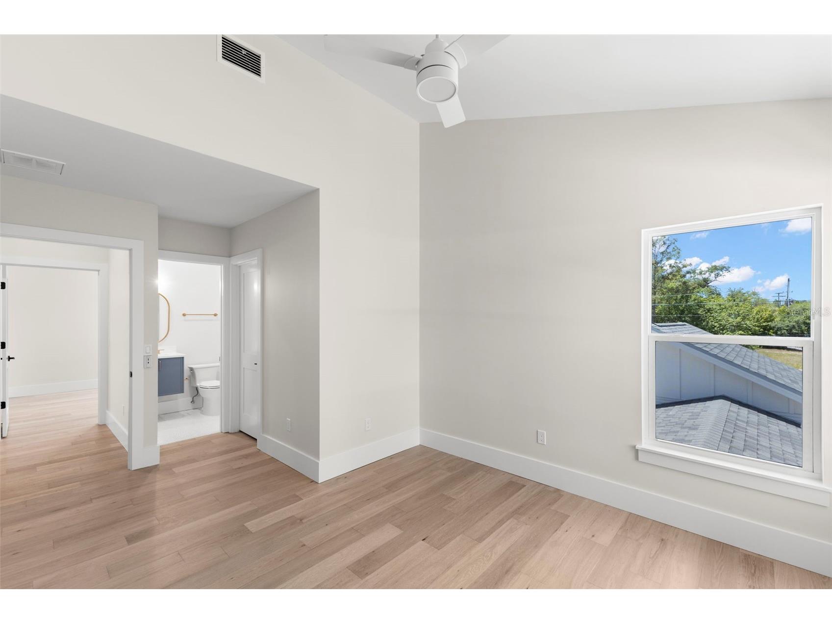 1100 8th Street N Saint Petersburg FL 33701 TB8499109 image37