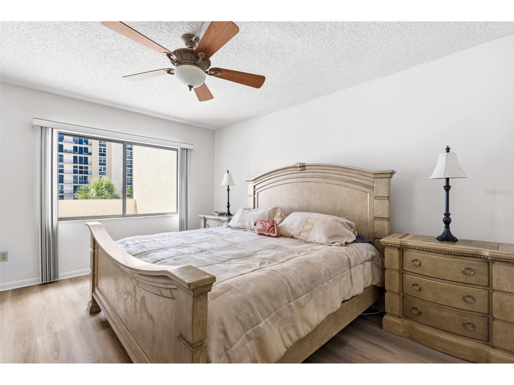 1100 Benjamin Franklin Drive #305 Sarasota FL 34236 A4695506 image48