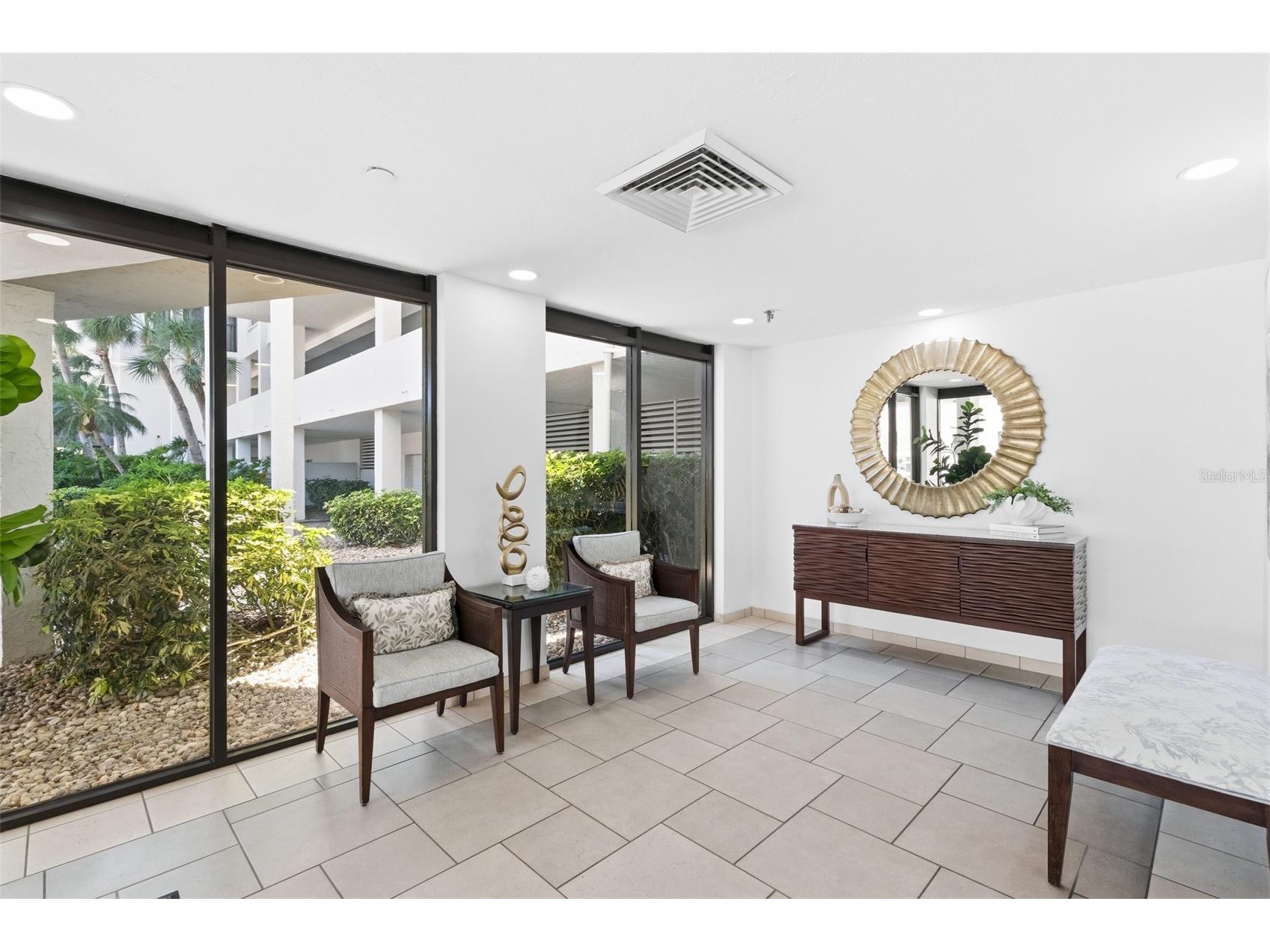 1100 Benjamin Franklin Drive #305 Sarasota FL 34236 A4695506 image58