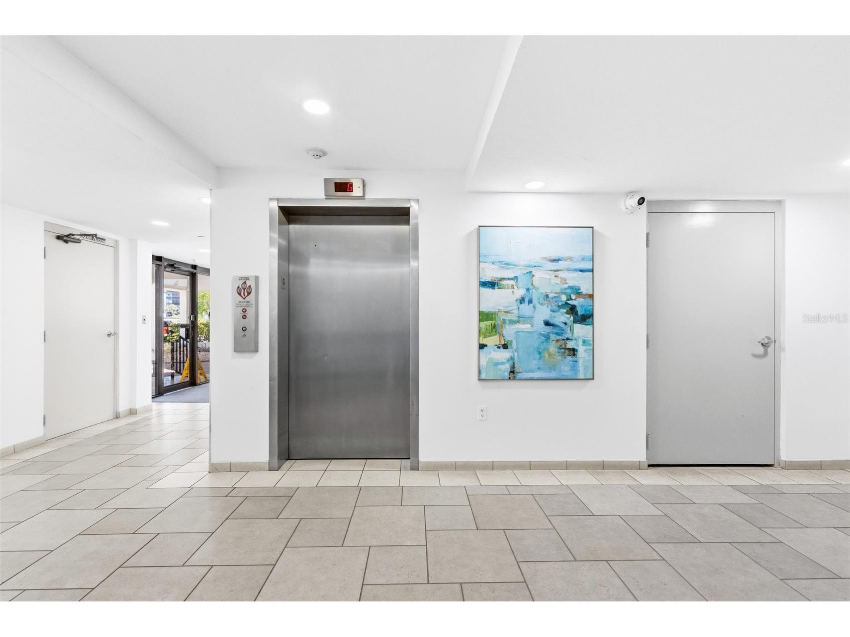 1100 Benjamin Franklin Drive #305 Sarasota FL 34236 A4695506 image60