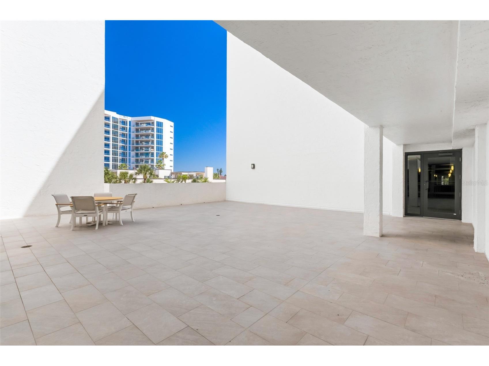 1100 Benjamin Franklin Drive #305 Sarasota FL 34236 A4695506 image63