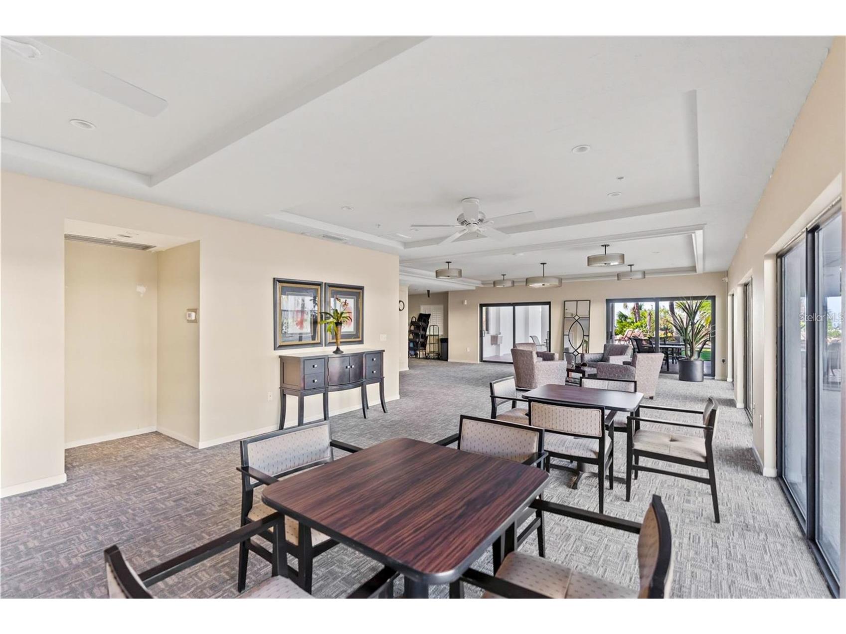1100 Benjamin Franklin Drive #305 Sarasota FL 34236 A4695506 image67