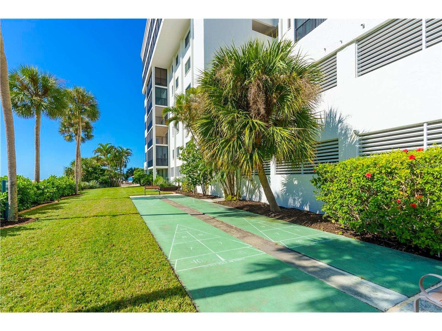 1100 Benjamin Franklin Drive #305 Sarasota FL 34236 A4695506 image73