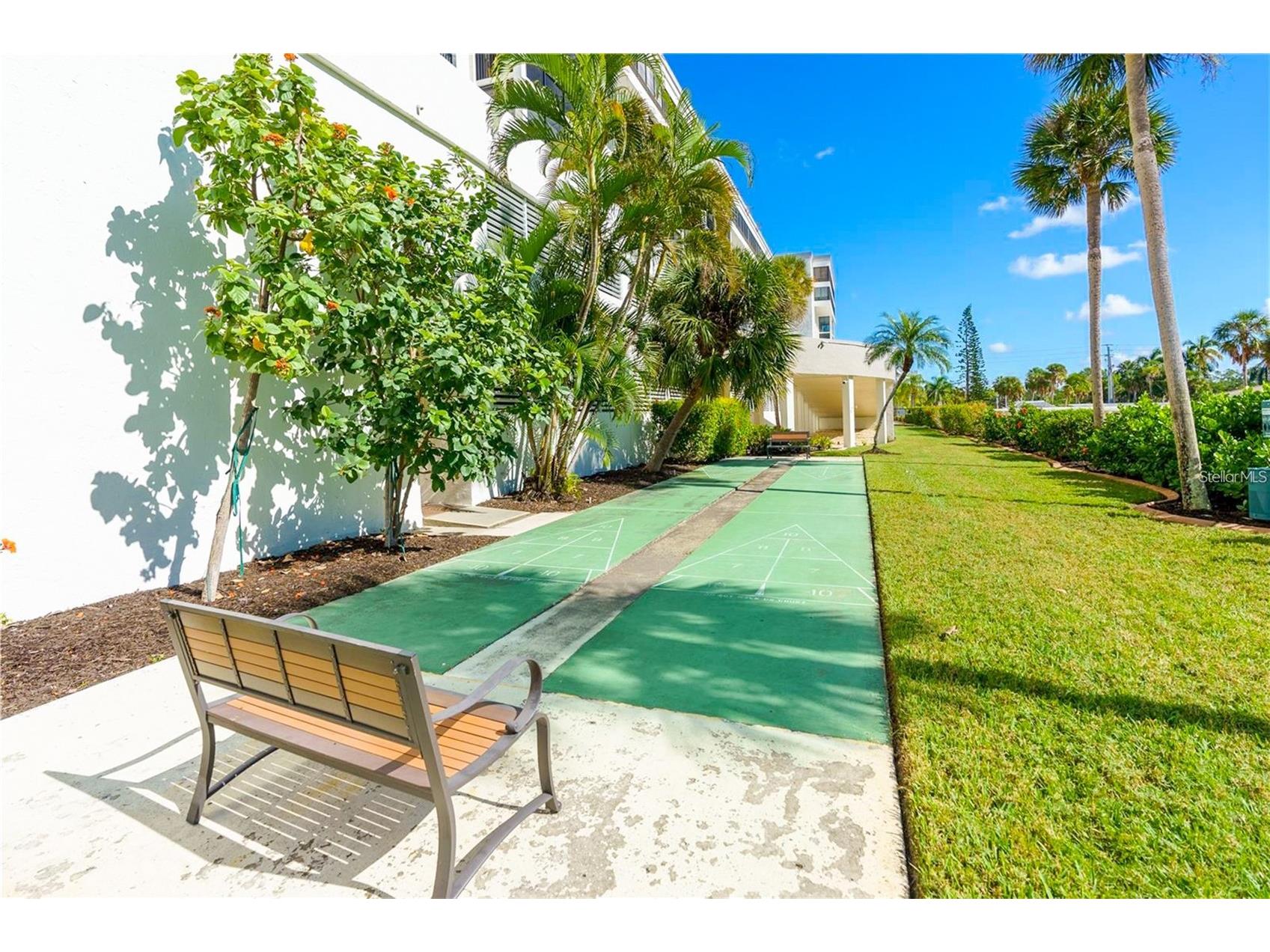 1100 Benjamin Franklin Drive #305 Sarasota FL 34236 A4695506 image74
