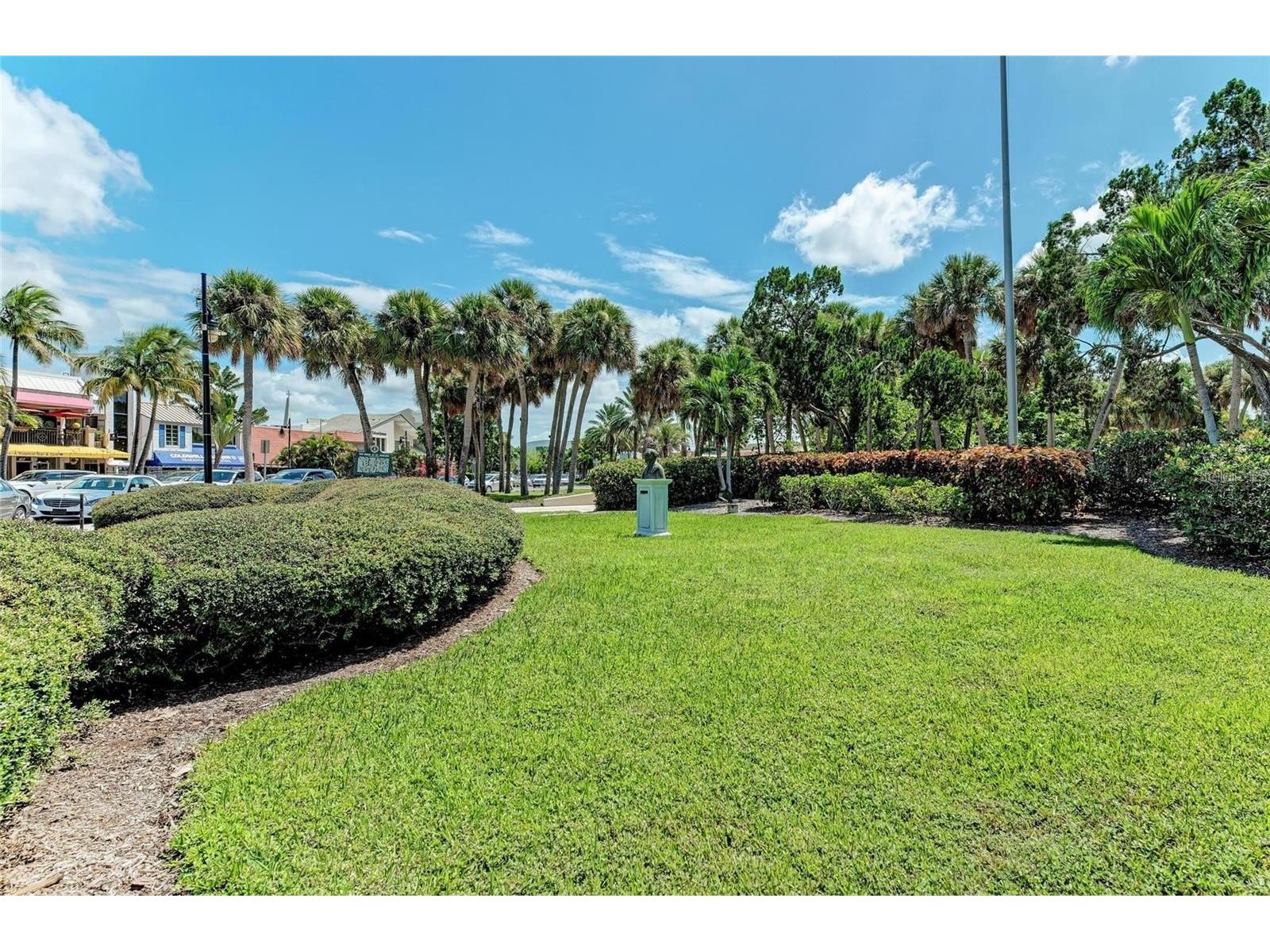 1100 Benjamin Franklin Drive #305 Sarasota FL 34236 A4695506 image84