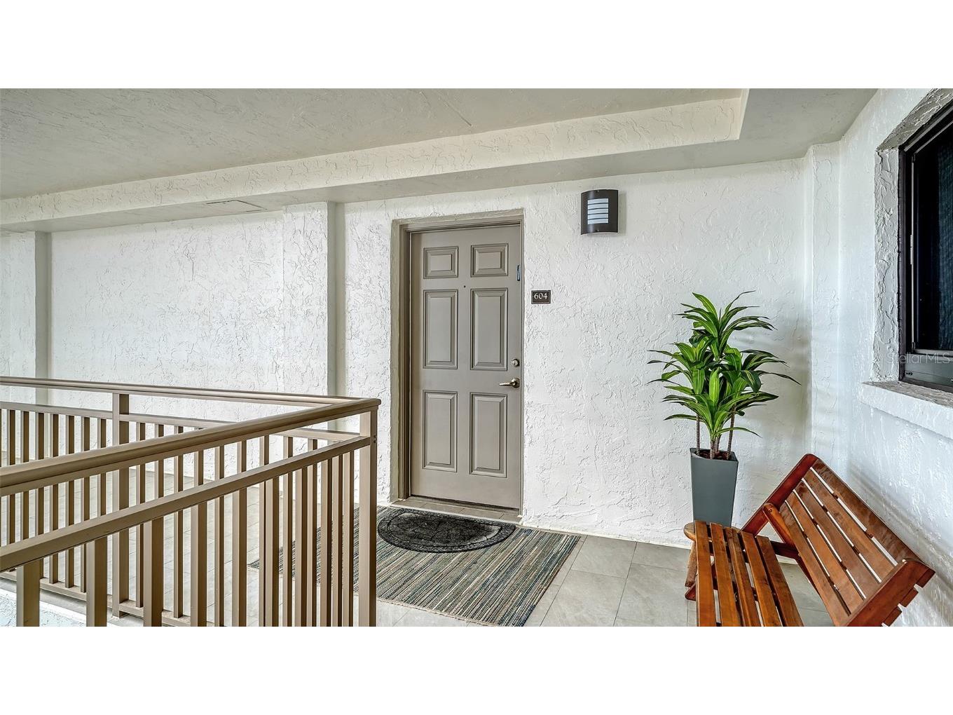 1100 Benjamin Franklin Drive #604 Sarasota FL 34236 - GULF OF MEXICO A4666274 image2