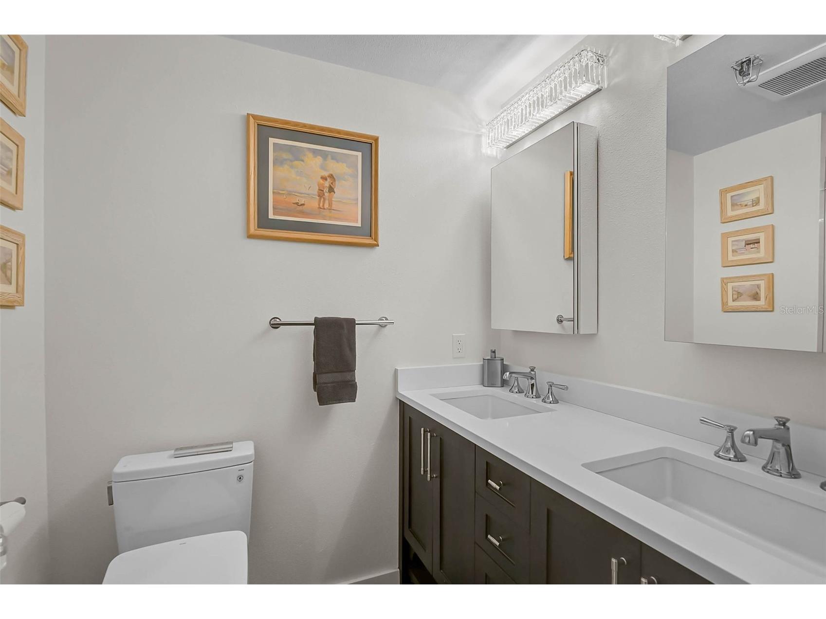 1100 Benjamin Franklin Drive #802 Sarasota FL 34236 A4653904 image24