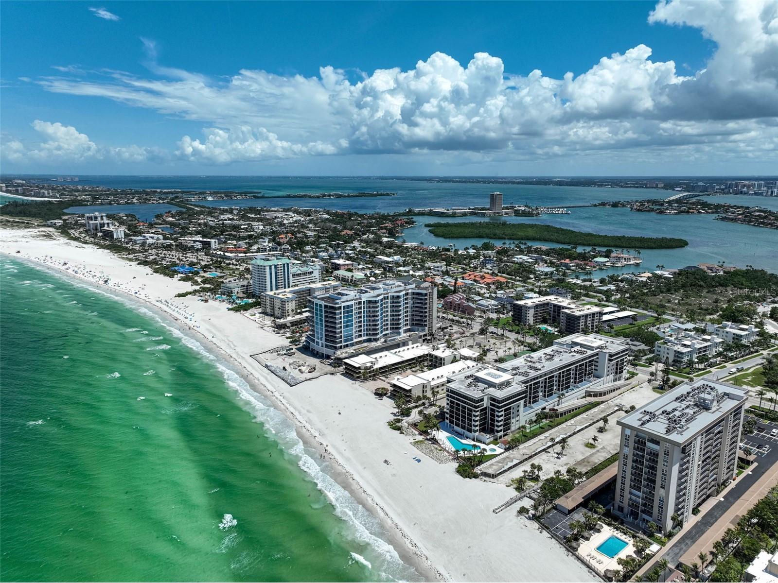 1100 Benjamin Franklin Drive #802 Sarasota FL 34236 A4653904 image44