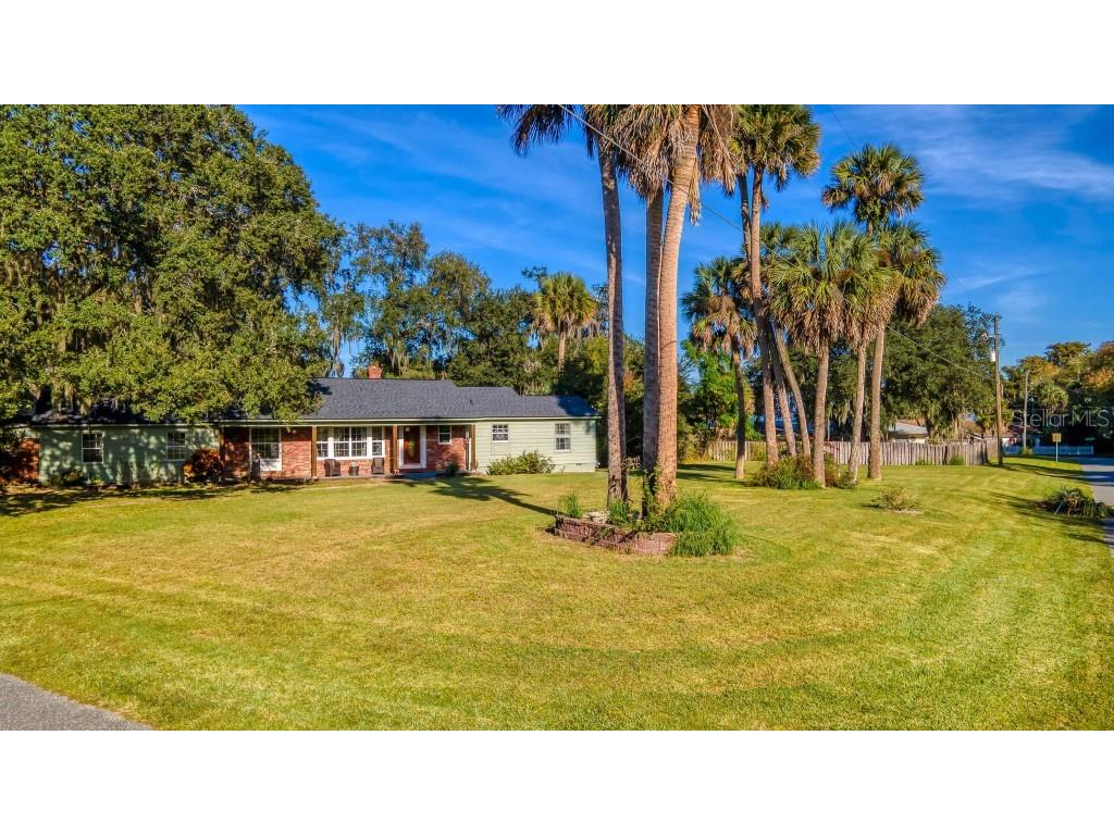 1100 Cedar Street Leesburg FL 34748 W7860352 image1