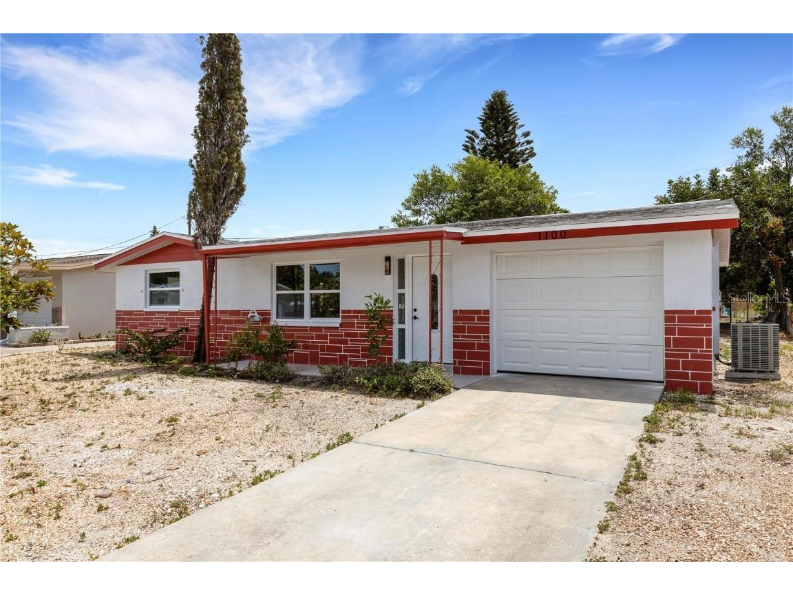 1100 Clairborne Street Holiday FL 34690 U8201806 image1