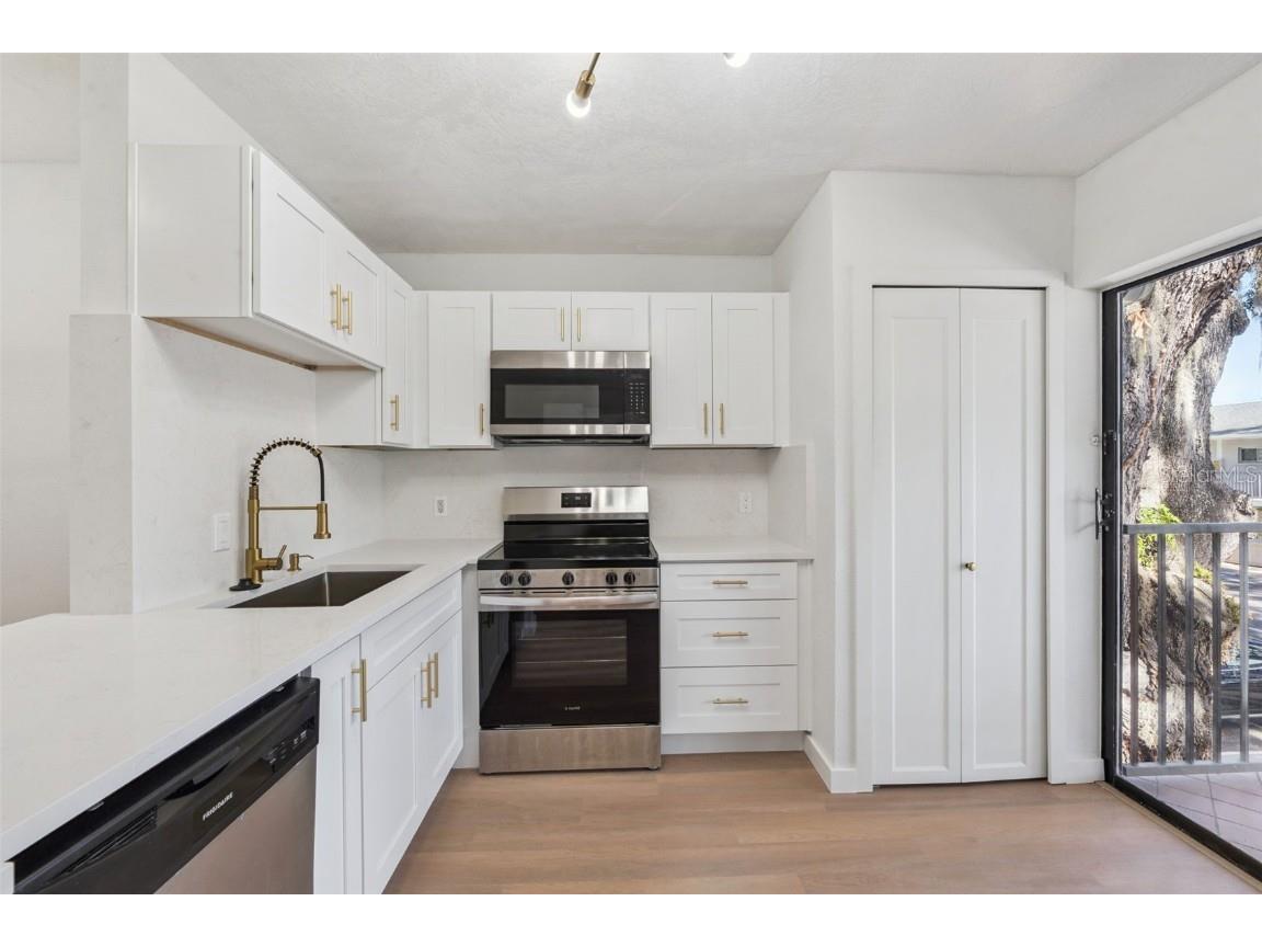 1100 Delaney Avenue #D23 Orlando FL 32806 O6365085 image9