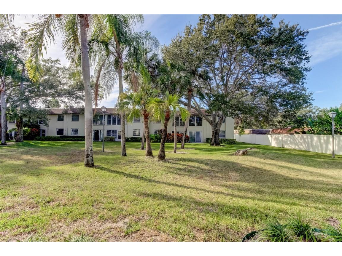 1100 E Bay Drive #26 Largo FL 33770 U8223389 image1