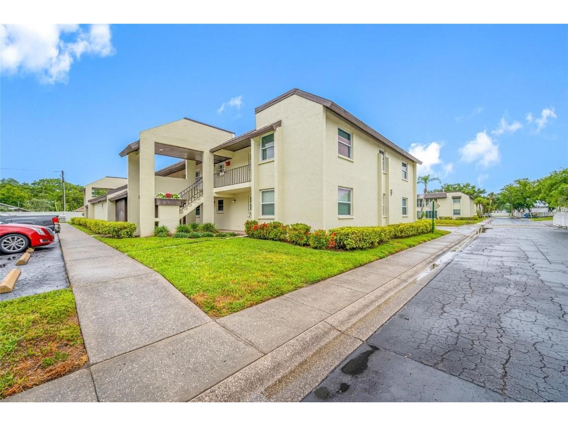 1100 E Bay Drive #60 Largo FL 33770 TB8436428 image1