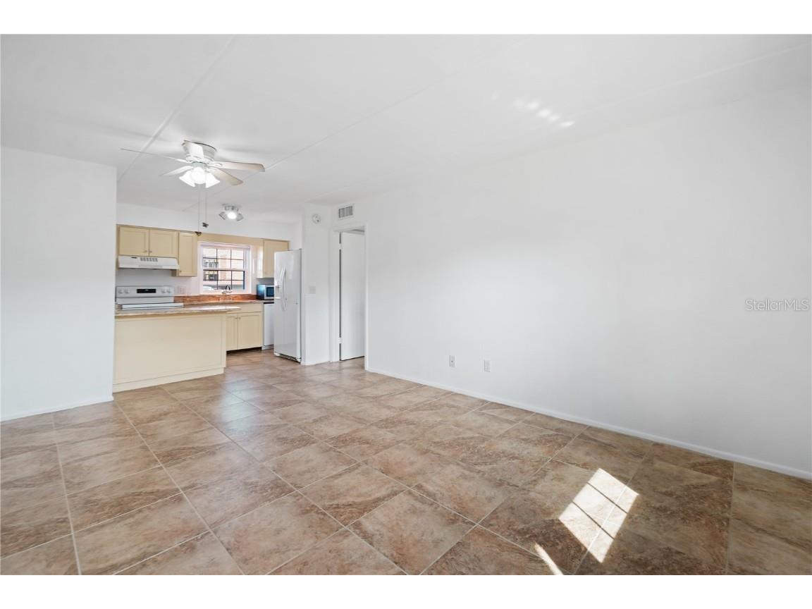 1100 E Caroline Street #104 Tavares FL 32778 O6360774 image4