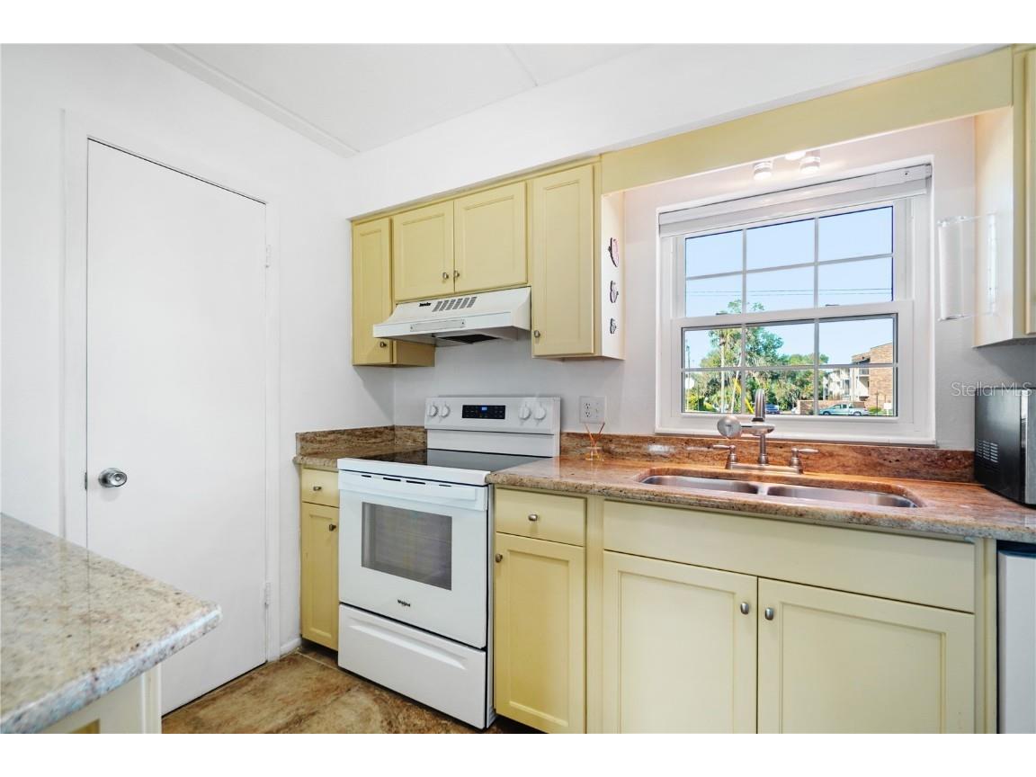 1100 E Caroline Street #104 Tavares FL 32778 O6360774 image7