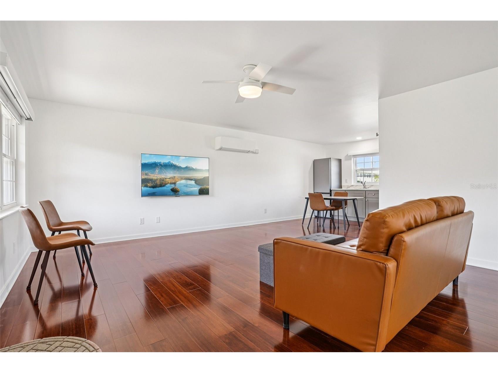1100 E Caroline Street #106 Tavares FL 32778 G5108768 image2