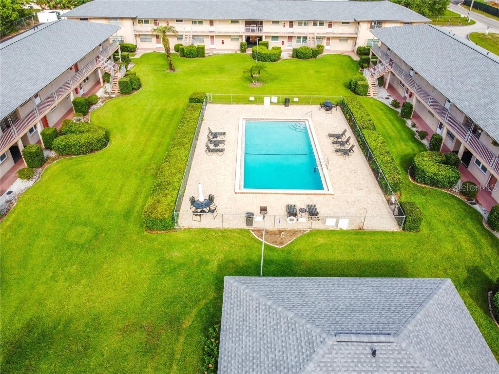 1100 E Caroline Street #121 Tavares FL 32778 O6338036 image1