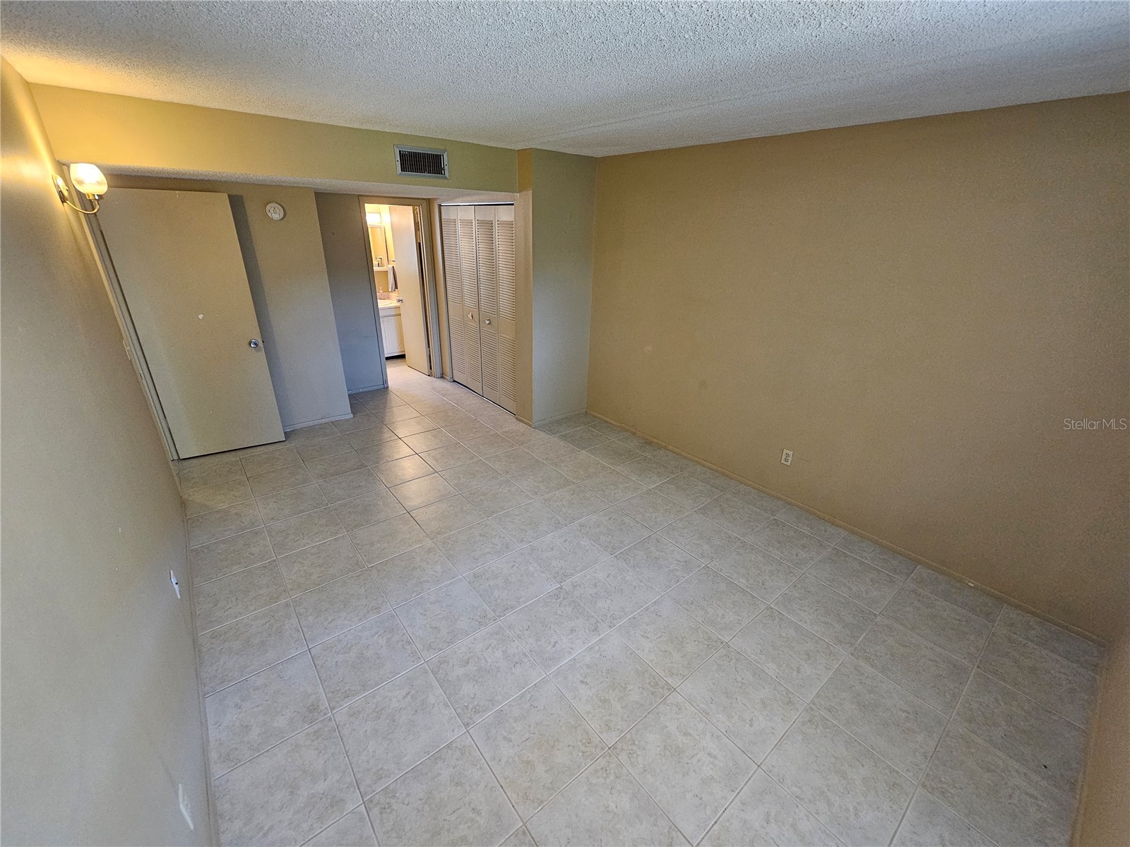 1100 E Caroline Street #123 Tavares FL 32778 OM724777 image11