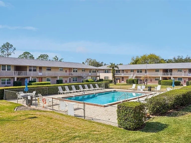 1100 E Caroline Street #123 Tavares FL 32778 OM724777 image20