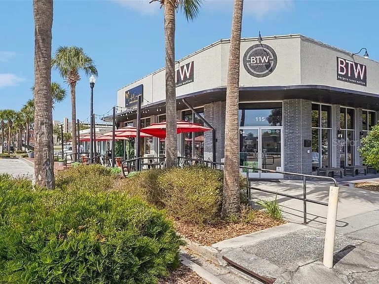 1100 E Caroline Street #123 Tavares FL 32778 OM724777 image26
