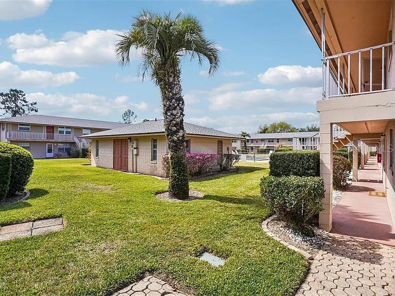 1100 E Caroline Street #123 Tavares FL 32778 OM724777 image27