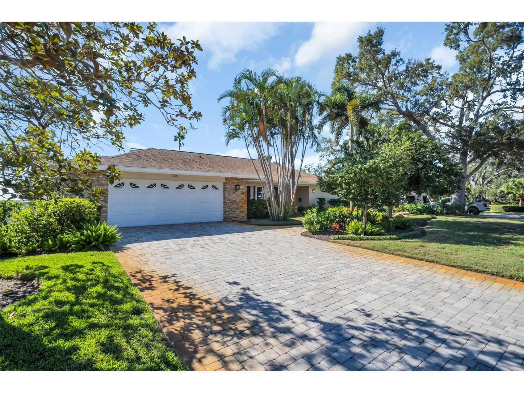 1100 Friendly Way S Saint Petersburg FL 33705 - TAMPA BAY TB8432607 image1