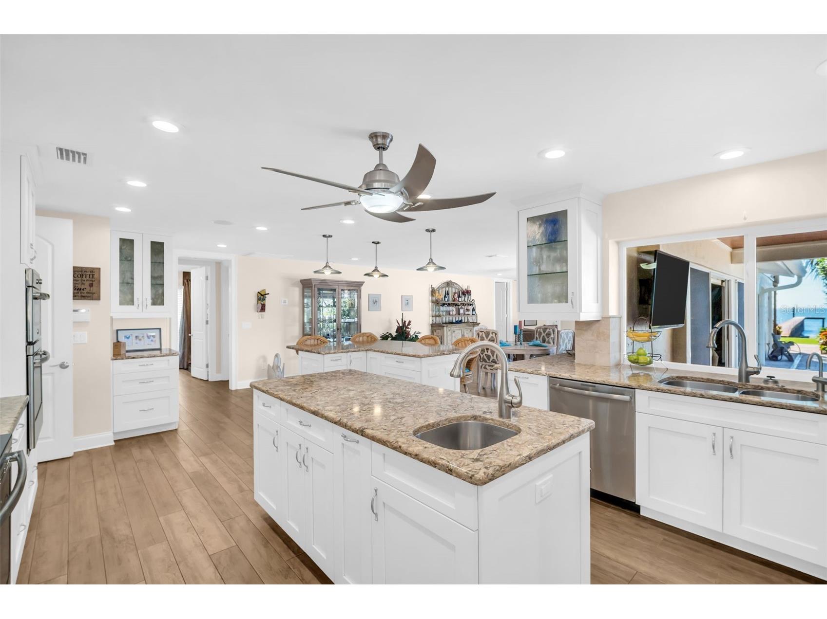 1100 Friendly Way S Saint Petersburg FL 33705 - TAMPA BAY TB8432607 image12