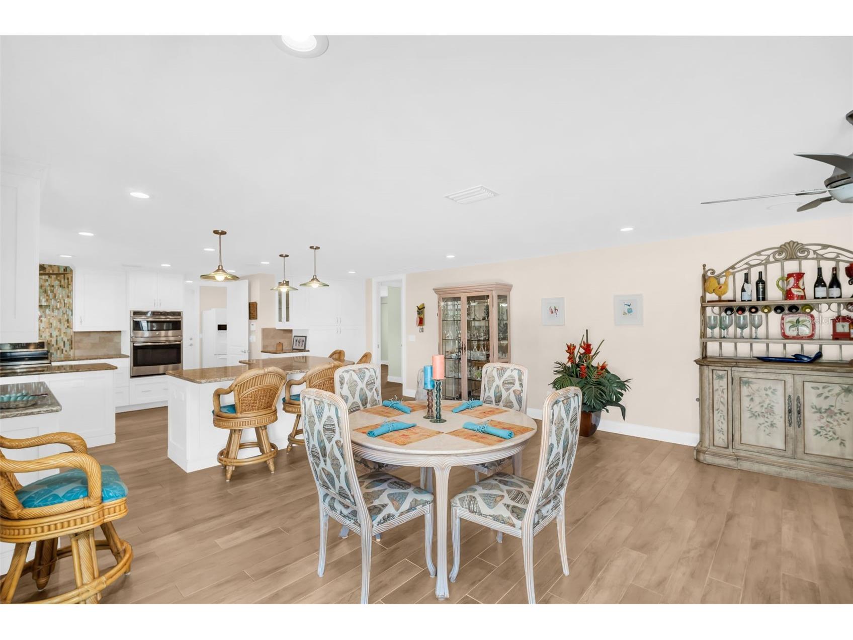 1100 Friendly Way S Saint Petersburg FL 33705 - TAMPA BAY TB8432607 image16