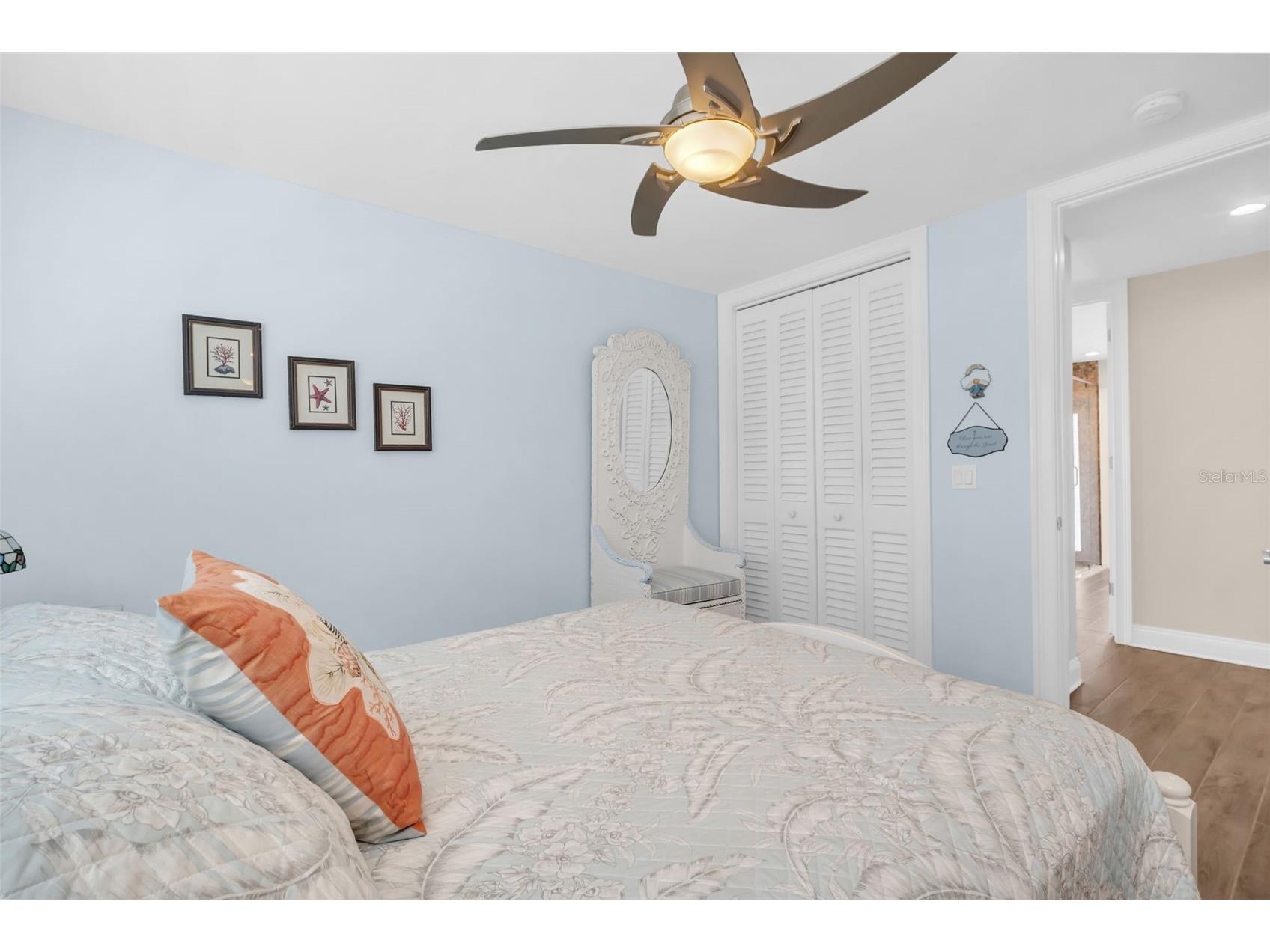 1100 Friendly Way S Saint Petersburg FL 33705 - TAMPA BAY TB8432607 image40