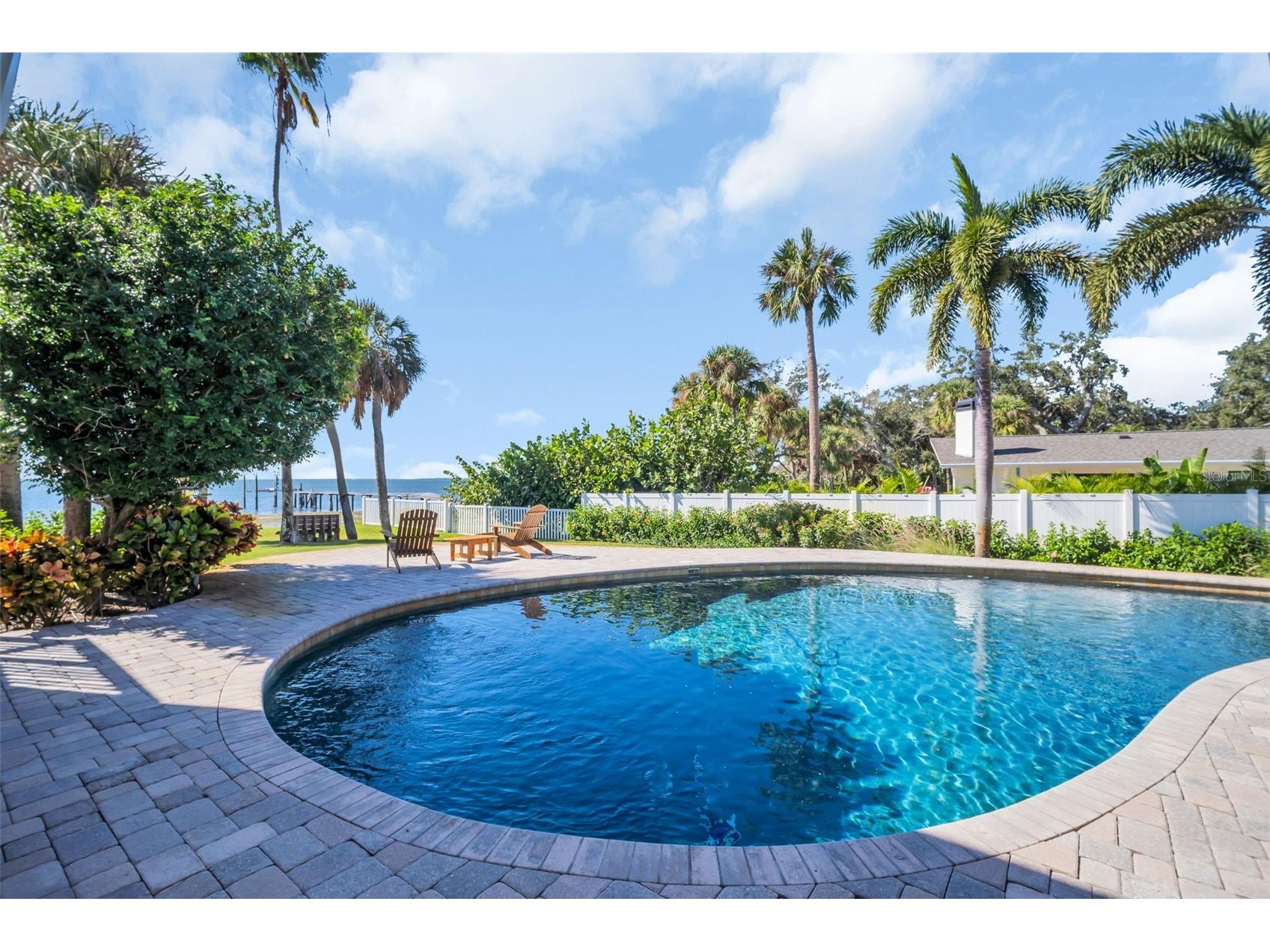 1100 Friendly Way S Saint Petersburg FL 33705 - TAMPA BAY TB8432607 image48